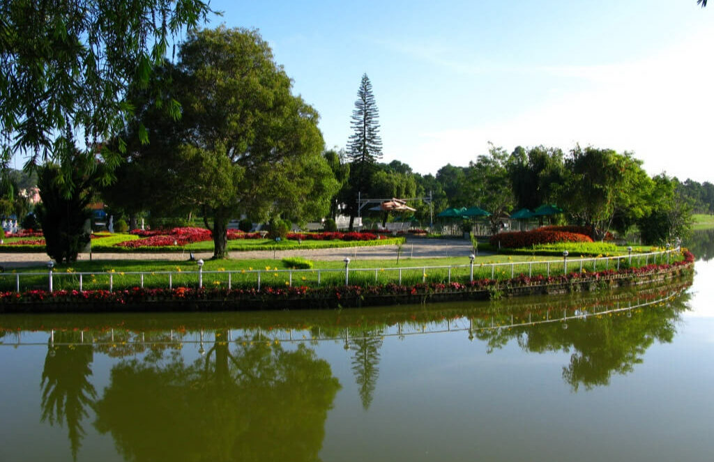 Hồ Xuân Hương – Viên ngọc bích quý giá giữa lòng Đà Lạt 27 Hồ Xuân Hương Đà Lạt